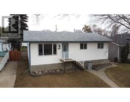 614 5 Avenue Wainwright