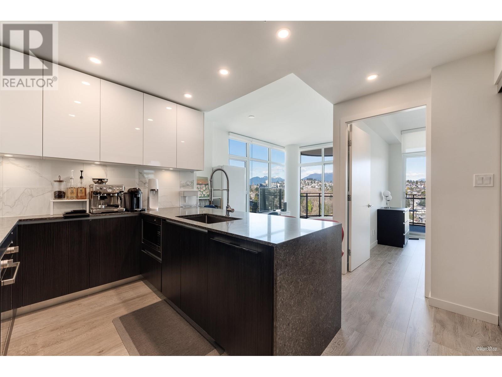 1902 5311 Goring Street, Burnaby, British Columbia  V5B 0B5 - Photo 2 - R2975556