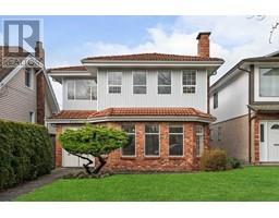 8237 MONTCALM STREET, Vancouver, British Columbia