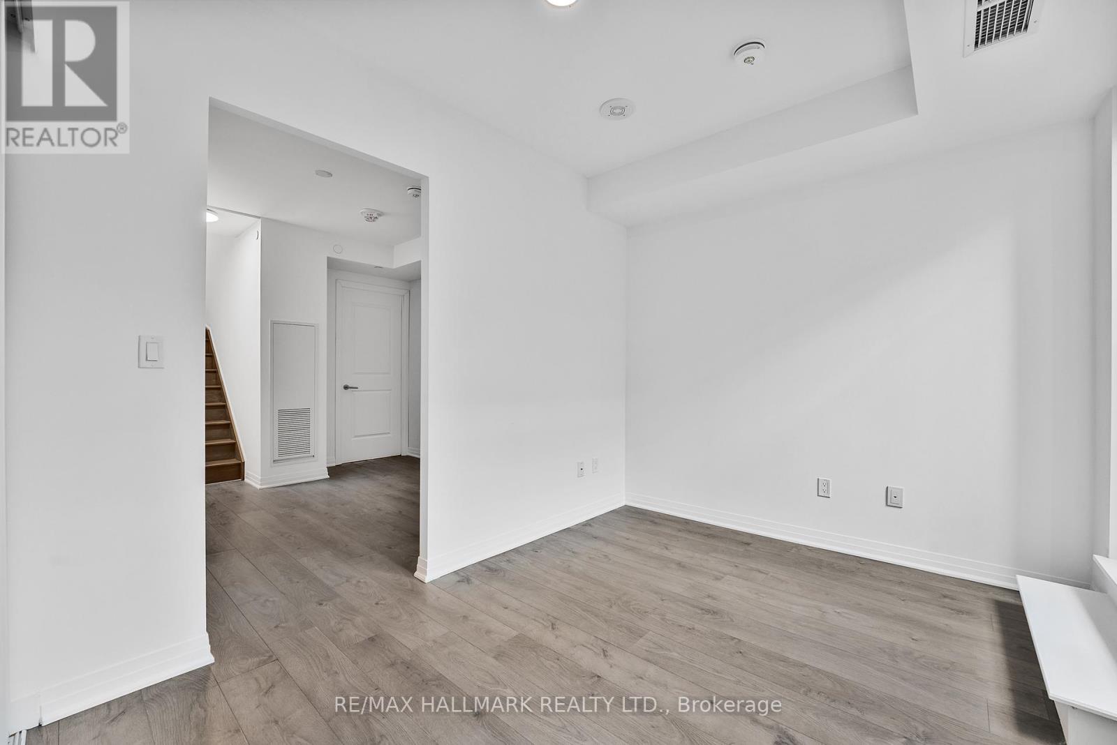 Th 103 - 2301 Danforth Avenue, Toronto, Ontario  M4C 1K5 - Photo 29 - E12013932