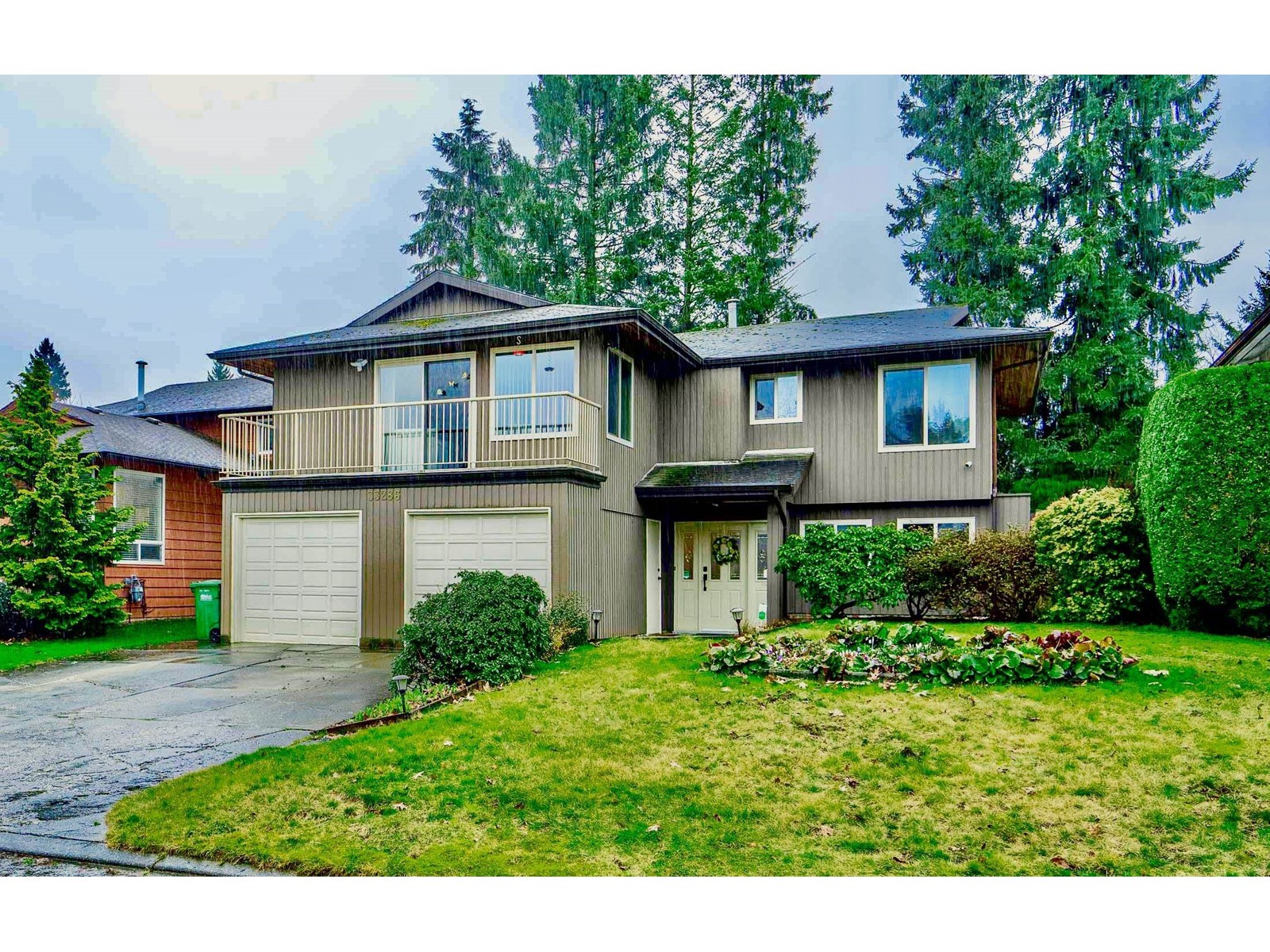33286 Newlands Avenue, Abbotsford, British Columbia  V2S 5Z2 - Photo 1 - R2975508
