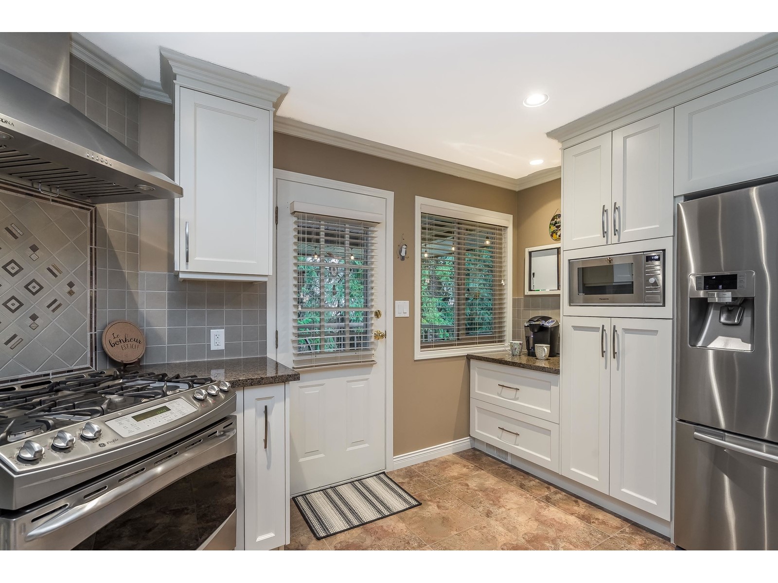33286 Newlands Avenue, Abbotsford, British Columbia  V2S 5Z2 - Photo 12 - R2975508