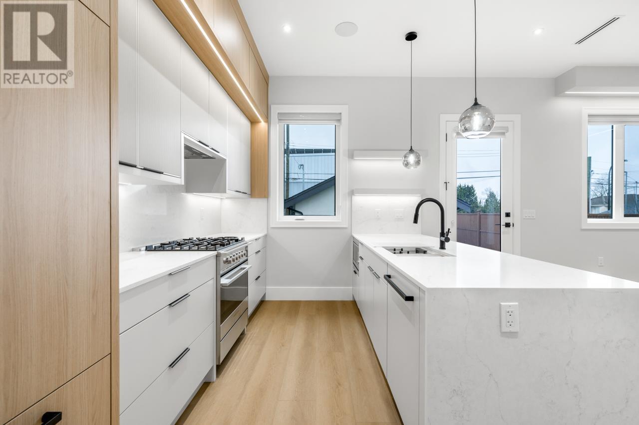 2 1426 E 54th Avenue, Vancouver, British Columbia  V5P 1Y1 - Photo 10 - R2976696