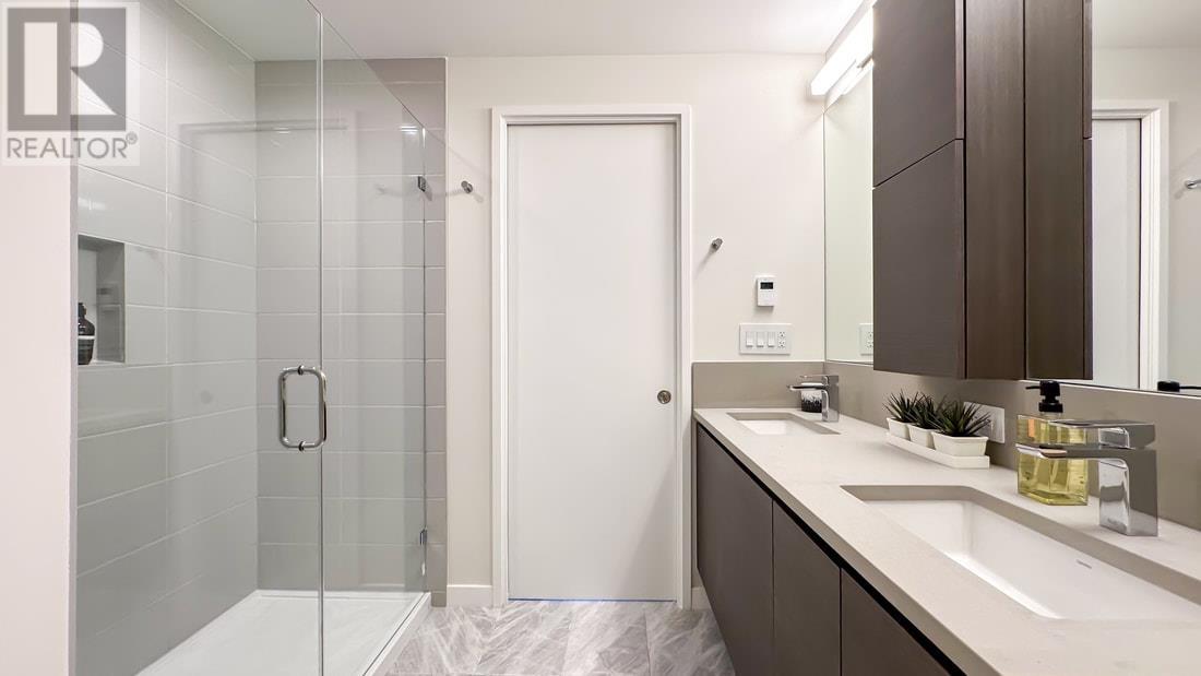 Listing Picture 8 of 23 : 3807 2186 GILMORE AVENUE, Burnaby / 本拿比 - 魯藝地產 Yvonne Lu Group - MLS Medallion Club Member