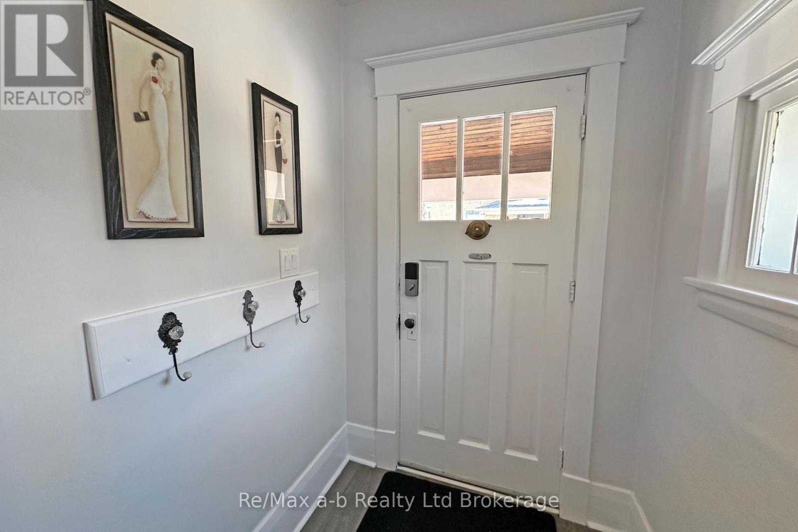 11 Mount Pleasant Avenue, London, Ontario  N6H 1C8 - Photo 11 - X12013916