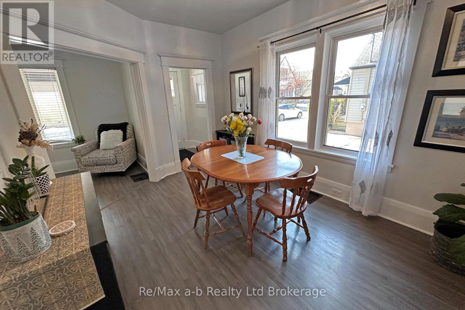 11 Mount Pleasant Avenue, London, Ontario  N6H 1C8 - Photo 12 - X12013916
