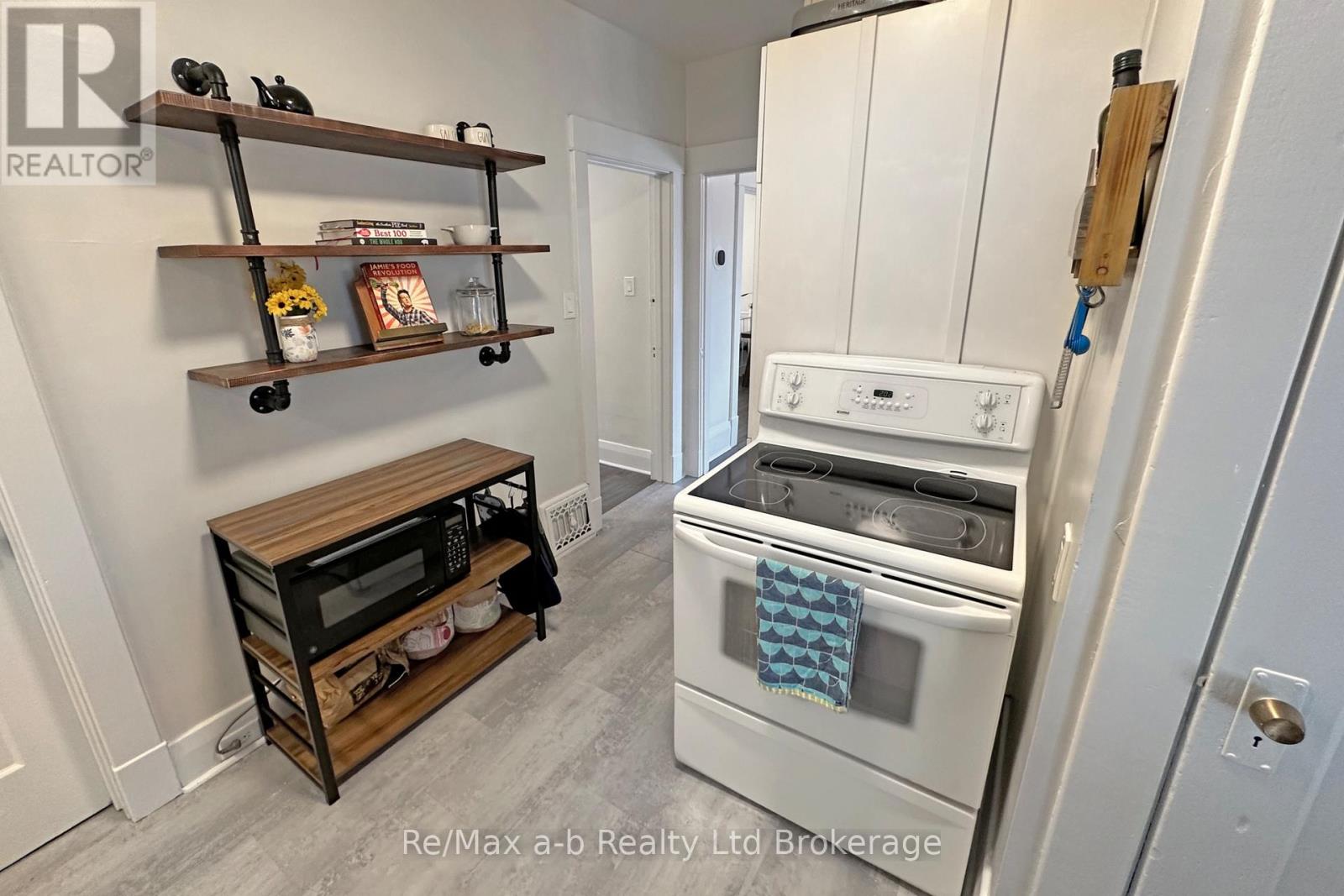 11 Mount Pleasant Avenue, London, Ontario  N6H 1C8 - Photo 17 - X12013916