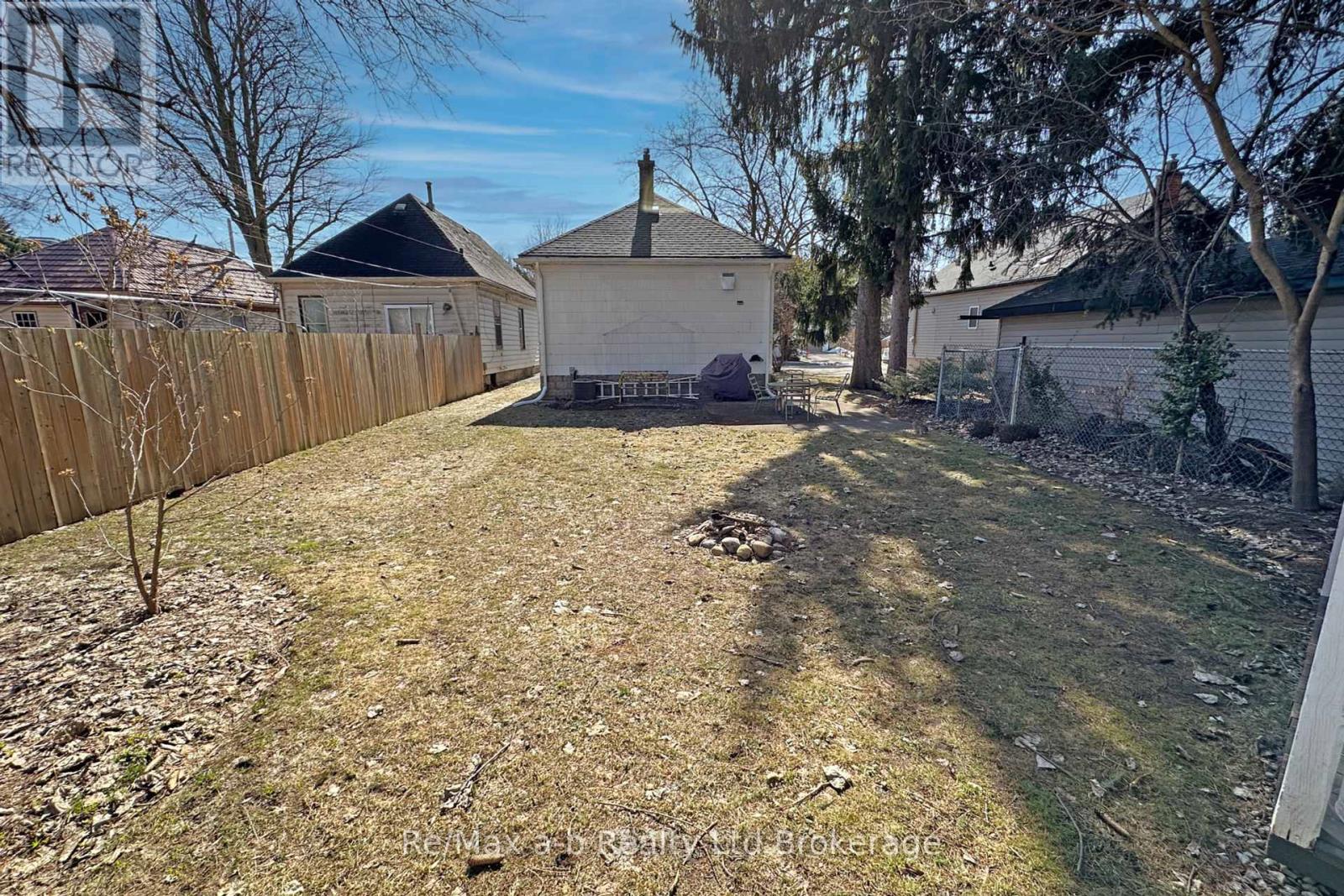 11 Mount Pleasant Avenue, London, Ontario  N6H 1C8 - Photo 29 - X12013916