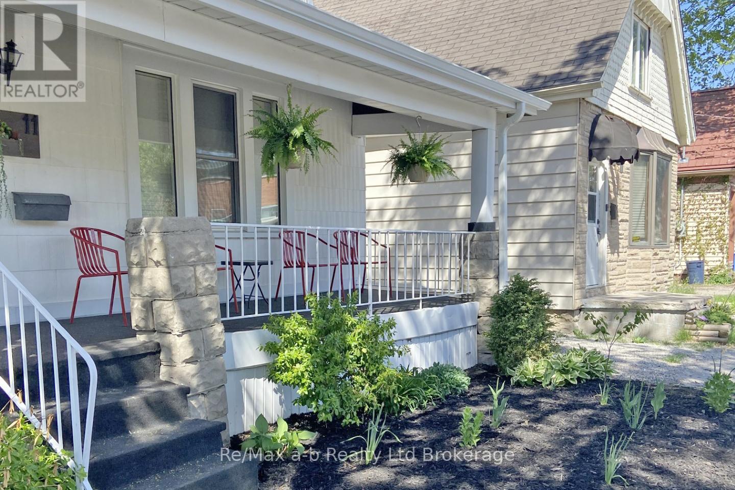 11 Mount Pleasant Avenue, London, Ontario  N6H 1C8 - Photo 7 - X12013916