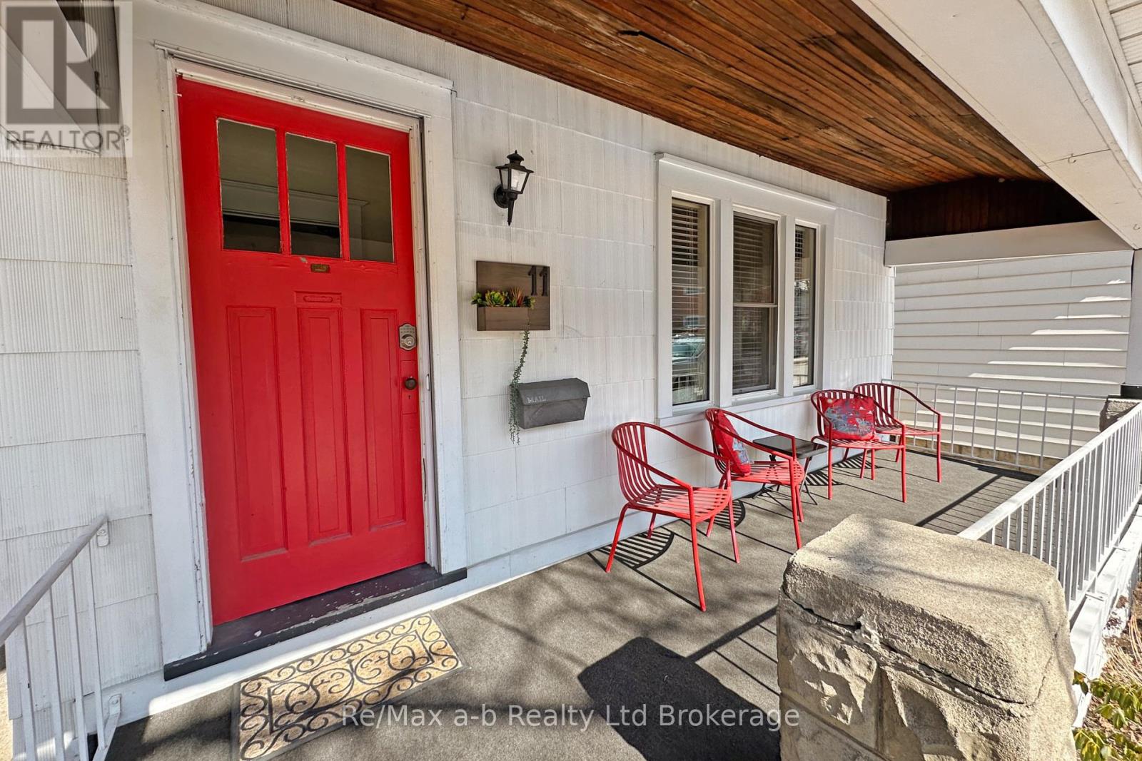 11 Mount Pleasant Avenue, London, Ontario  N6H 1C8 - Photo 9 - X12013916