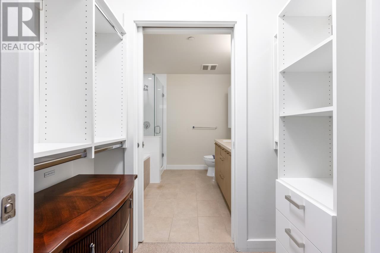 Listing Picture 15 of 26 : 305 5311 CEDARBRIDGE WAY, Richmond / 烈治文 - 魯藝地產 Yvonne Lu Group - MLS Medallion Club Member