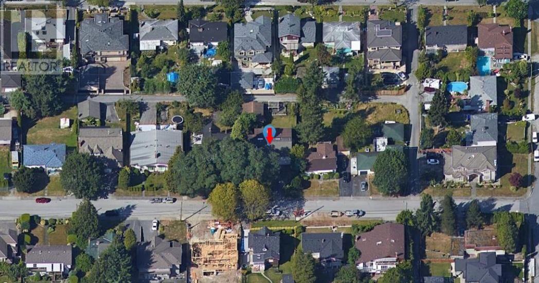 Listing Picture 3 of 31 : 4825 BUXTON STREET, Burnaby / 本拿比 - 魯藝地產 Yvonne Lu Group - MLS Medallion Club Member
