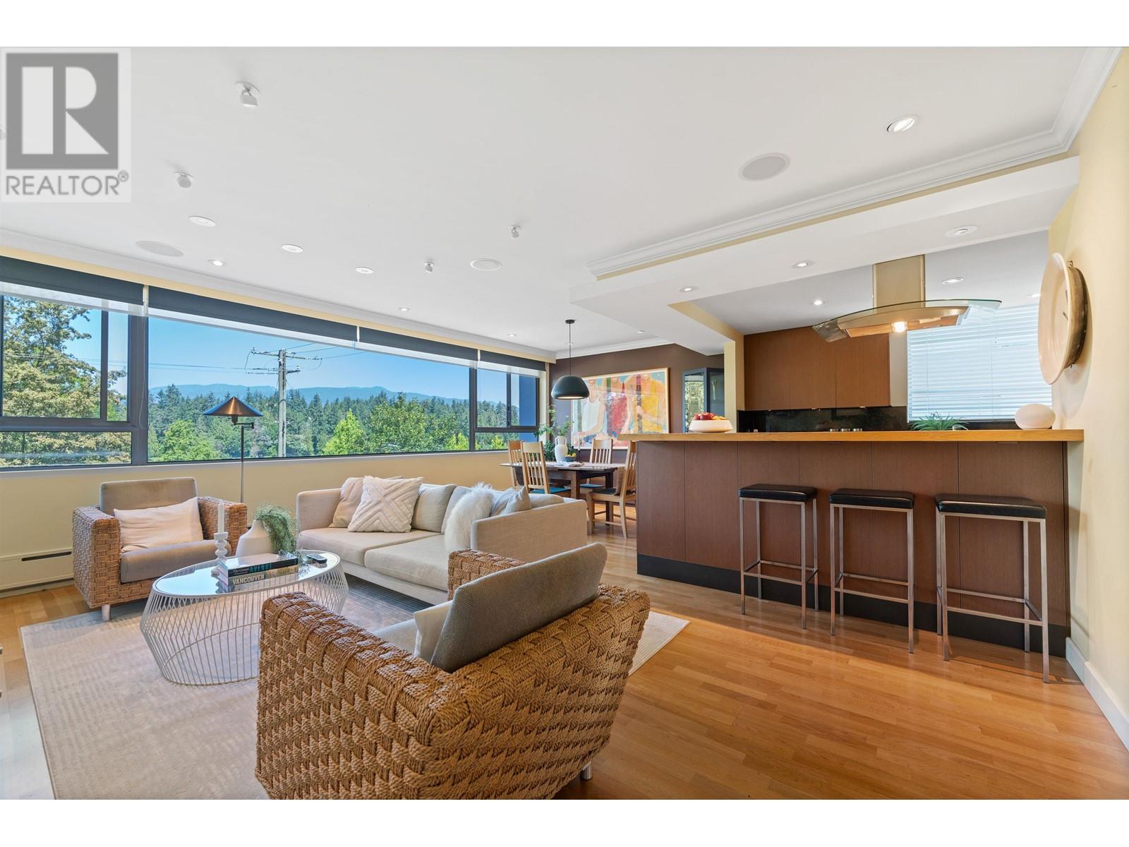 Listing Picture 6 of 38 : 104 710 CHILCO STREET, Vancouver / 溫哥華 - 魯藝地產 Yvonne Lu Group - MLS Medallion Club Member