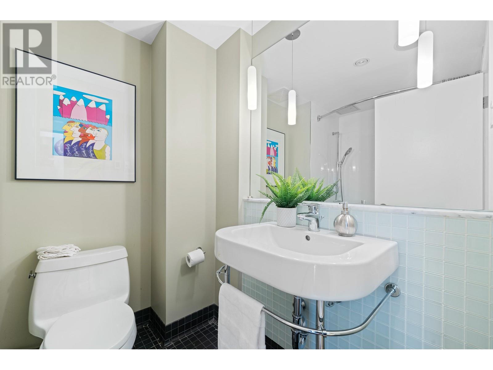 Listing Picture 24 of 38 : 104 710 CHILCO STREET, Vancouver / 溫哥華 - 魯藝地產 Yvonne Lu Group - MLS Medallion Club Member