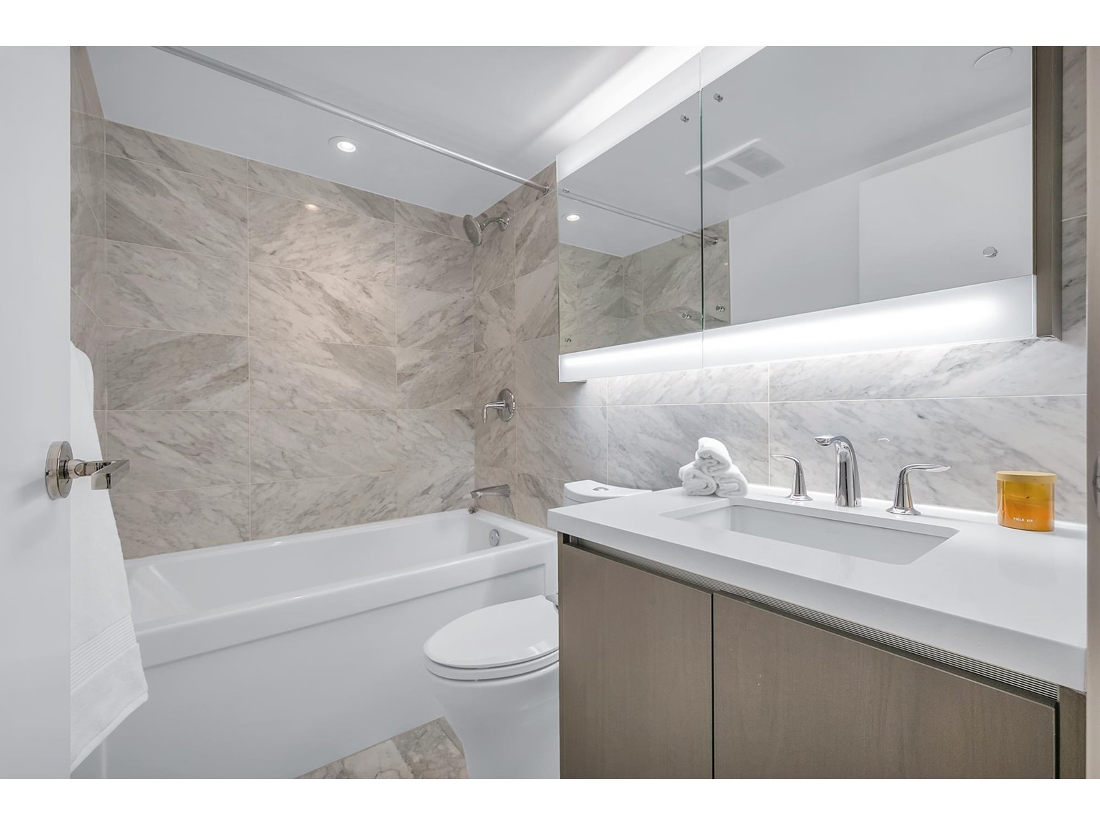 2210 13750 100 Avenue, Surrey, British Columbia  V3T 0L3 - Photo 19 - R2969146