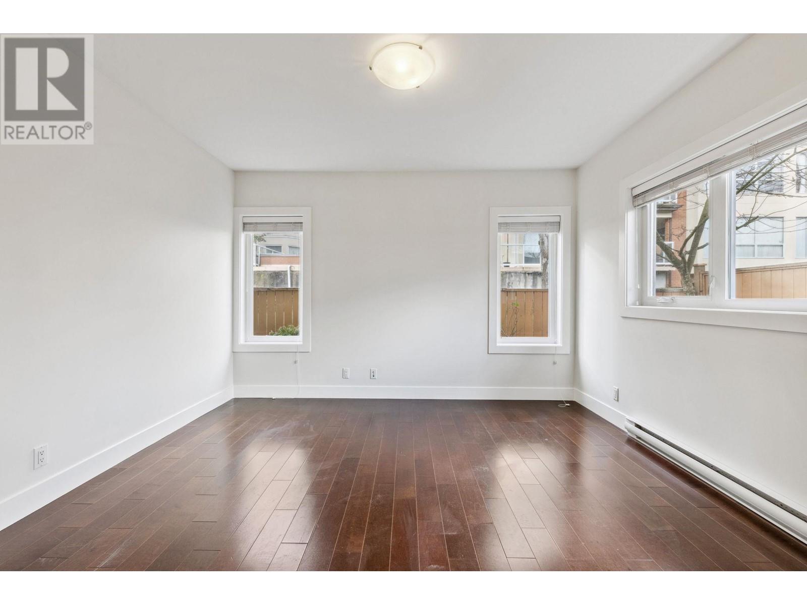 Listing Picture 18 of 22 : 4 7251 ST. ALBANS ROAD, Richmond / 烈治文 - 魯藝地產 Yvonne Lu Group - MLS Medallion Club Member
