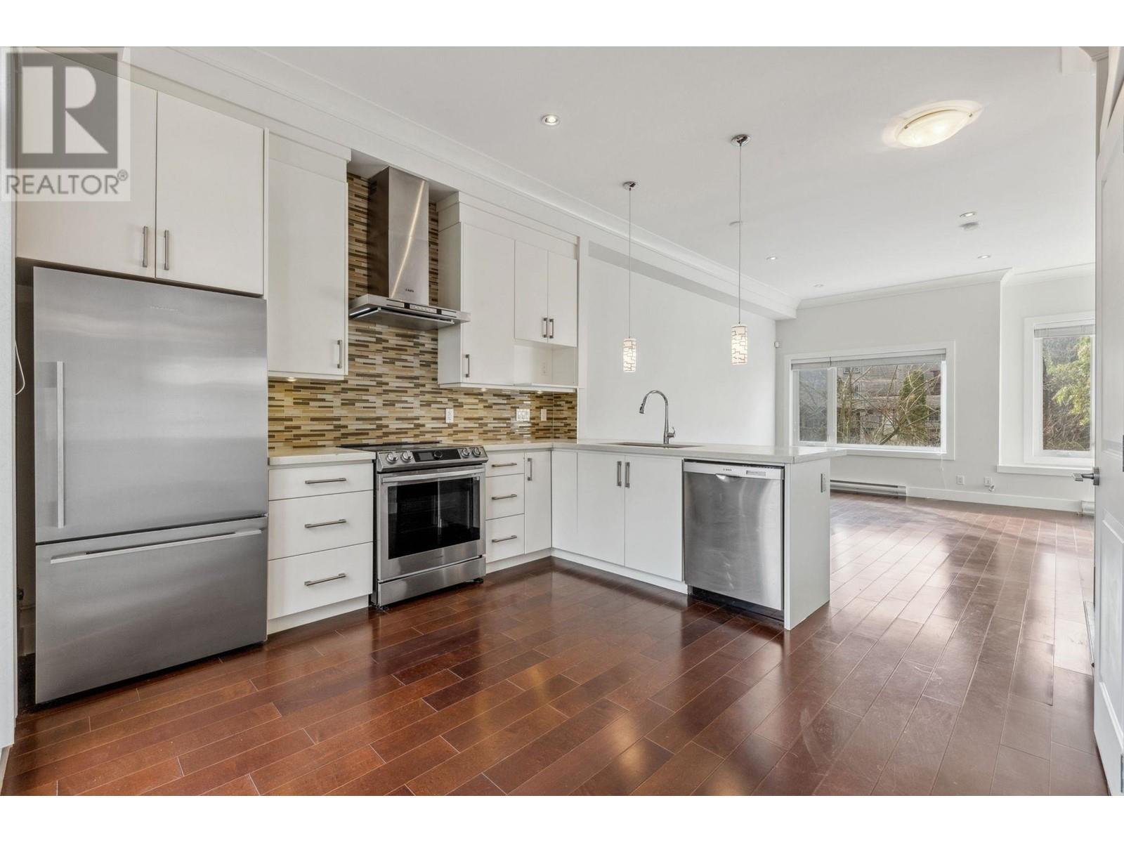 Listing Picture 5 of 22 : 4 7251 ST. ALBANS ROAD, Richmond / 烈治文 - 魯藝地產 Yvonne Lu Group - MLS Medallion Club Member
