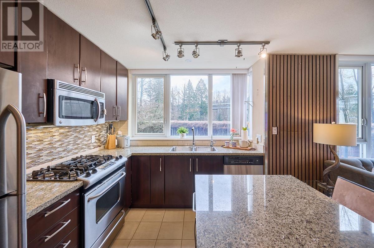 301 651 Nootka Way, Port Moody, British Columbia  V3H 0A1 - Photo 6 - R2976549