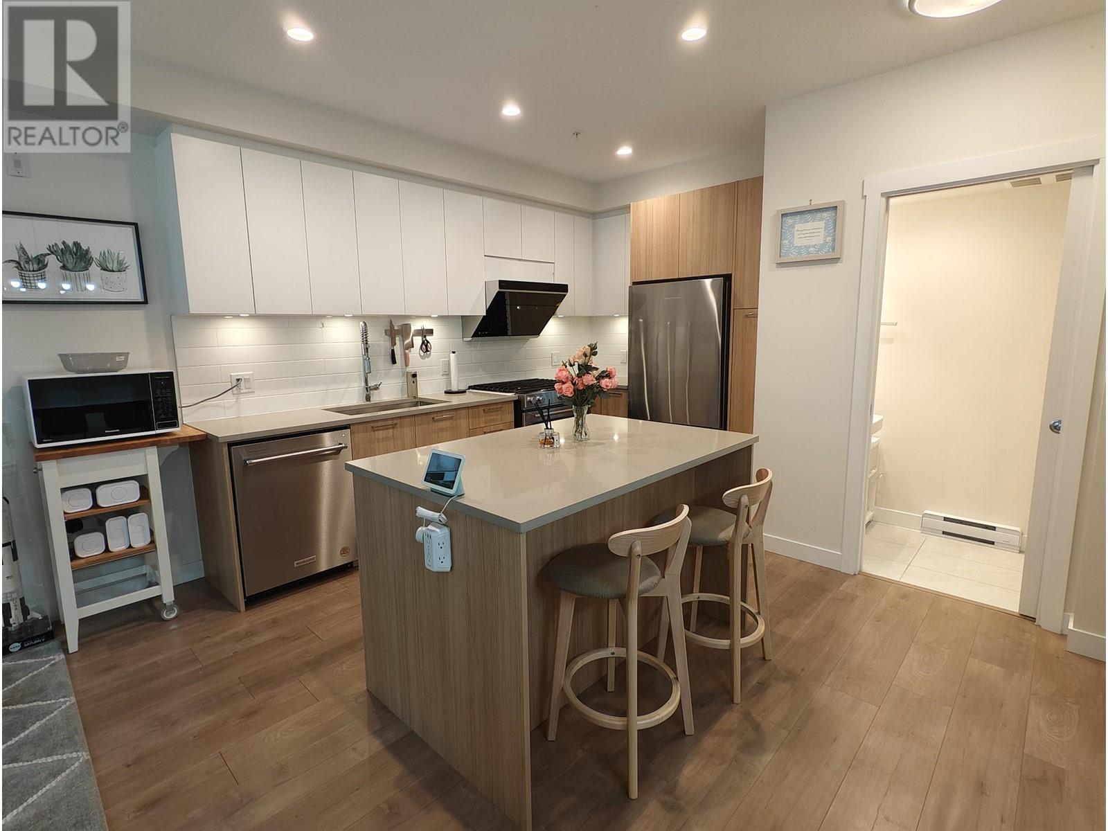 Property at 227 708 LEA AVENUE image 3