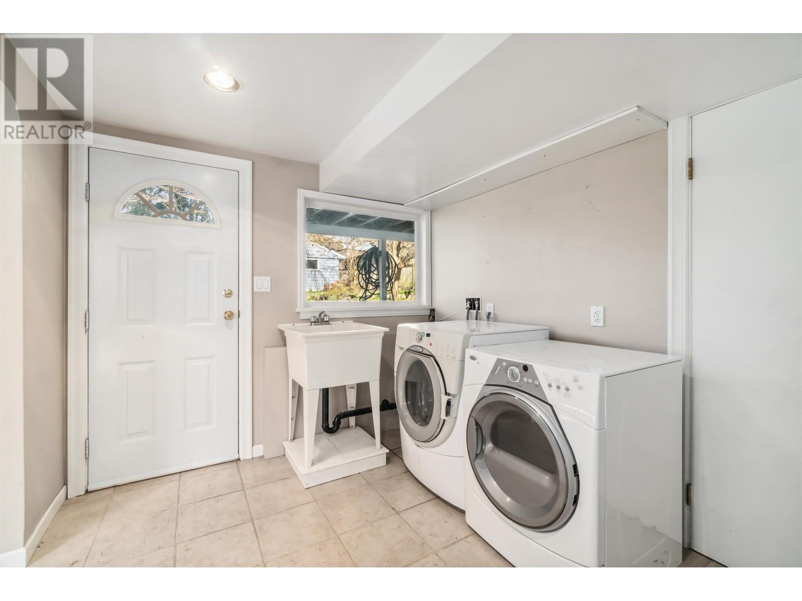 508 E 12th Street, North Vancouver, British Columbia  V7L 2K4 - Photo 16 - R2974951