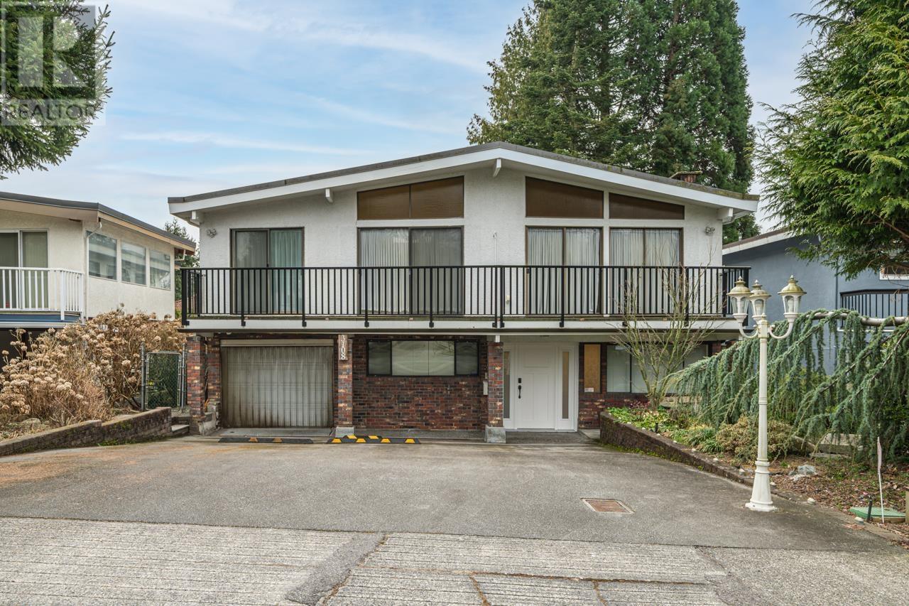 Property at 3108 E 62ND AVENUE image 1