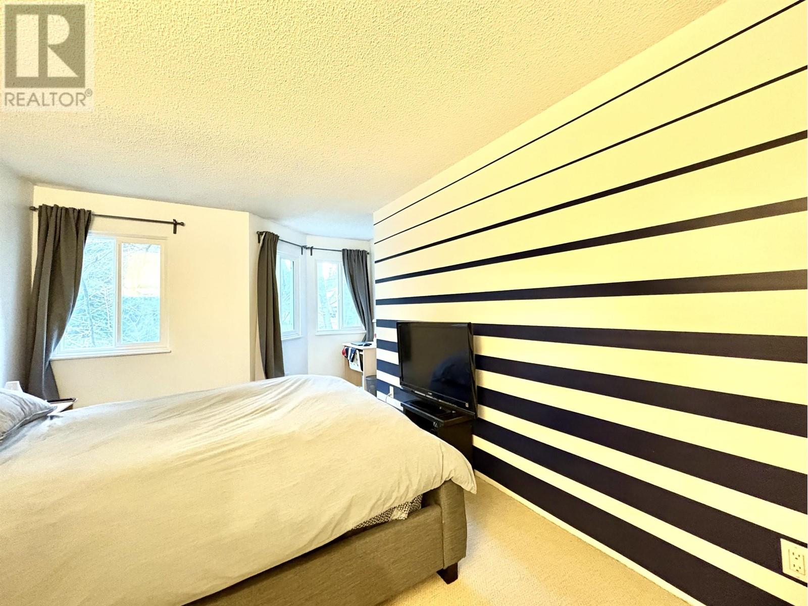 312 9880 Manchester Drive, Burnaby, British Columbia  V3N 4R3 - Photo 15 - R2975957