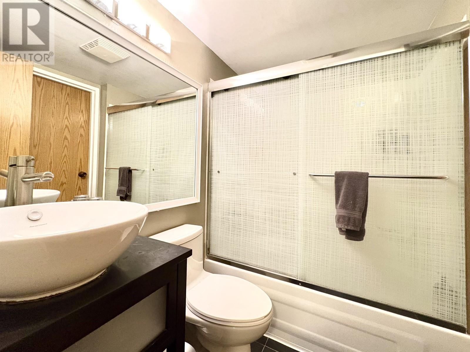 312 9880 Manchester Drive, Burnaby, British Columbia  V3N 4R3 - Photo 21 - R2975957