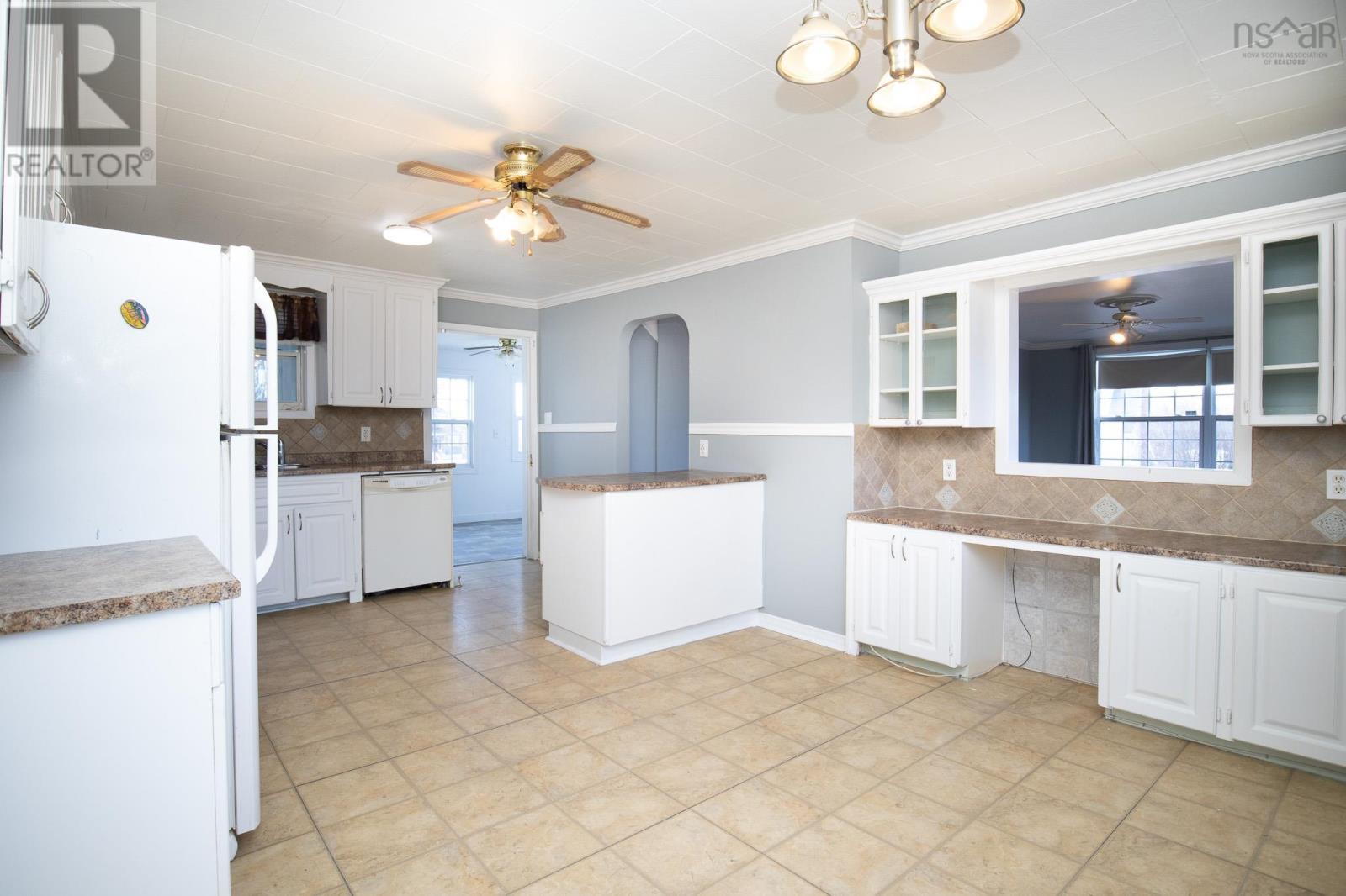 231 Brookside Street, Glace Bay, Nova Scotia  B1A 1L7 - Photo 13 - 202504616