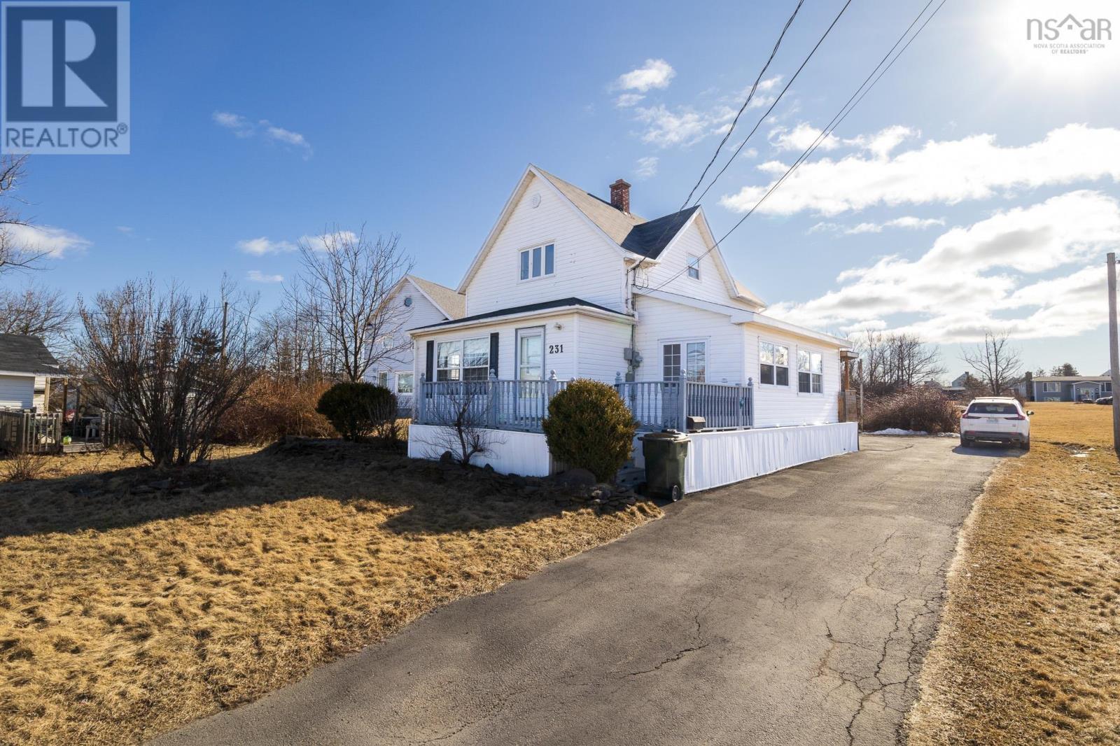 231 Brookside Street, Glace Bay, Nova Scotia  B1A 1L7 - Photo 3 - 202504616