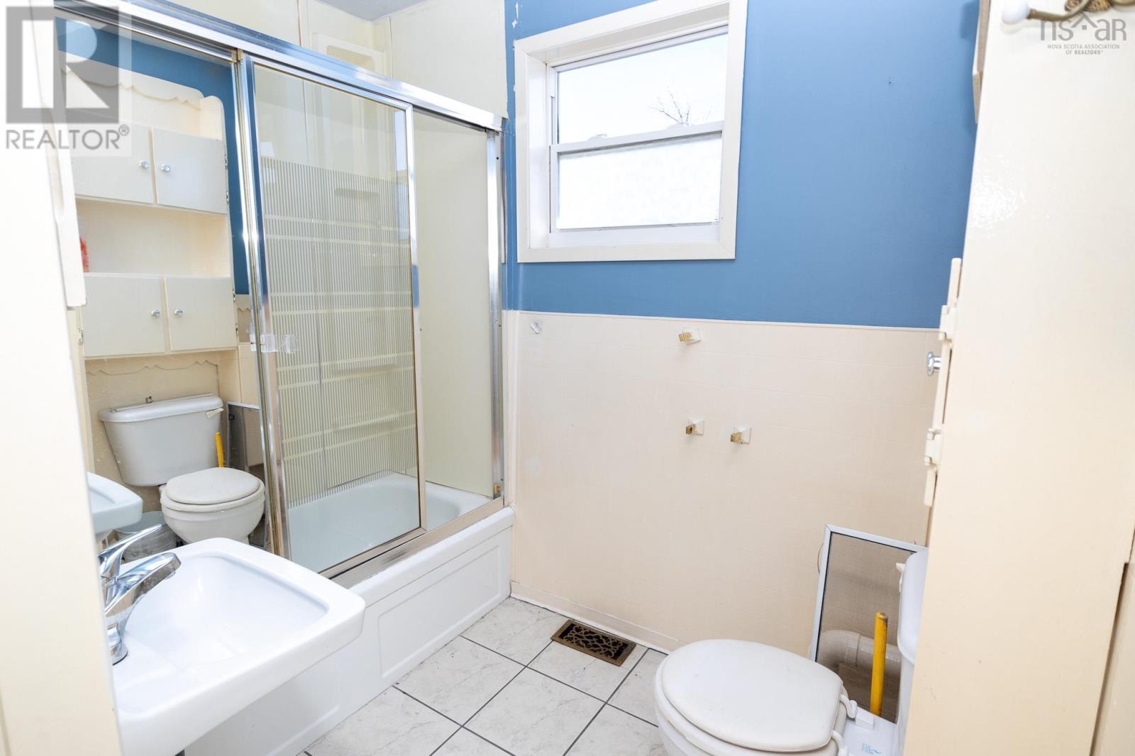 231 Brookside Street, Glace Bay, Nova Scotia  B1A 1L7 - Photo 34 - 202504616