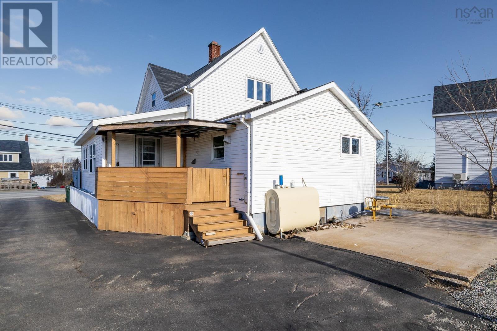 231 Brookside Street, Glace Bay, Nova Scotia  B1A 1L7 - Photo 7 - 202504616