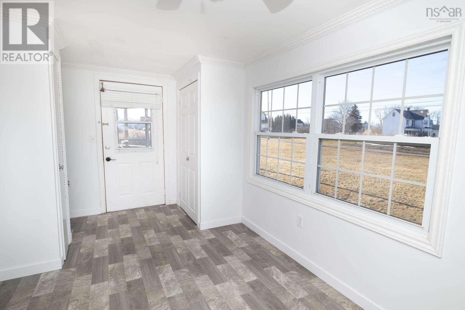 231 Brookside Street, Glace Bay, Nova Scotia  B1A 1L7 - Photo 9 - 202504616