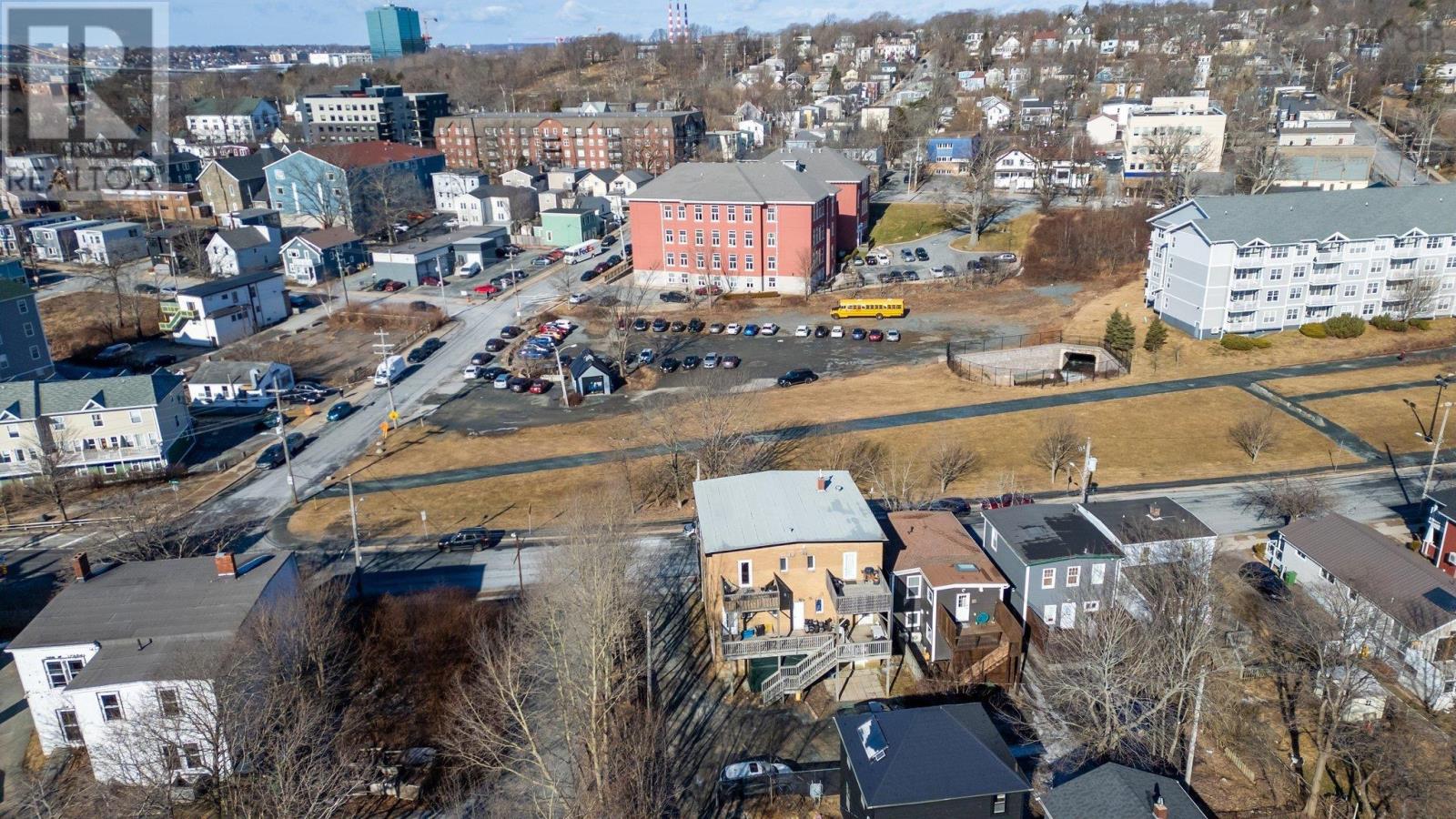 27 Prince Albert Road, Dartmouth, Nova Scotia  B2Y 1L8 - Photo 3 - 202504628