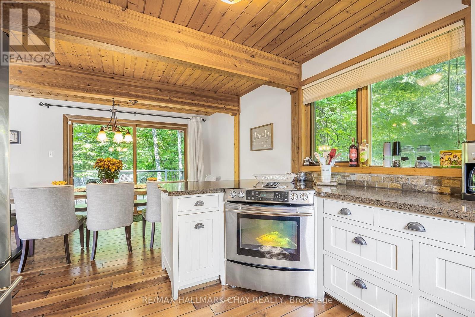 37 Pine Ridge Trail, Oro-Medonte, Ontario  L4M 4Y8 - Photo 11 - S12014037