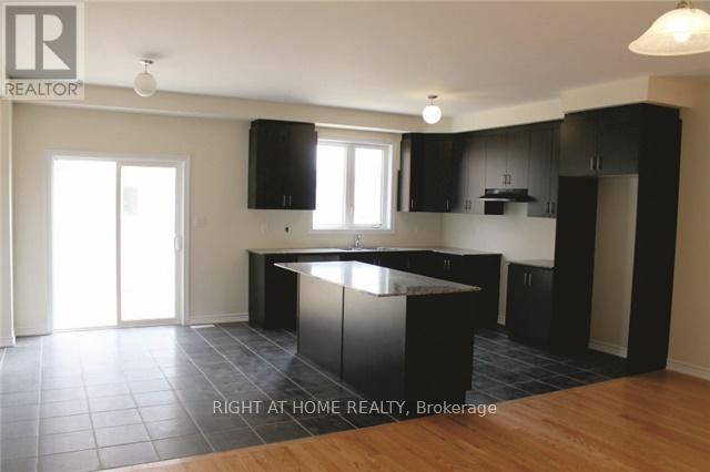 25 Sail Road, Brampton, Ontario  L7A 0G1 - Photo 4 - W12014063