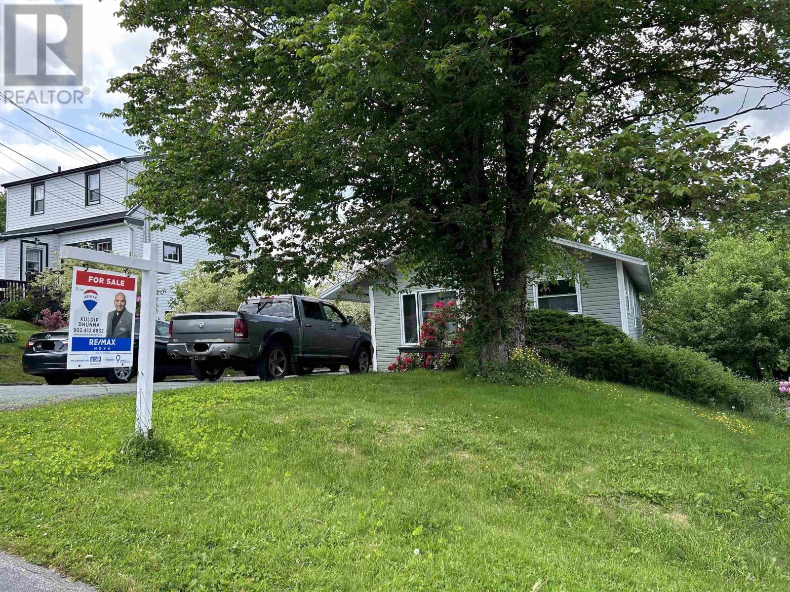 81 Frederick Avenue, Halifax, Nova Scotia  B3N 2K9 - Photo 3 - 202504631