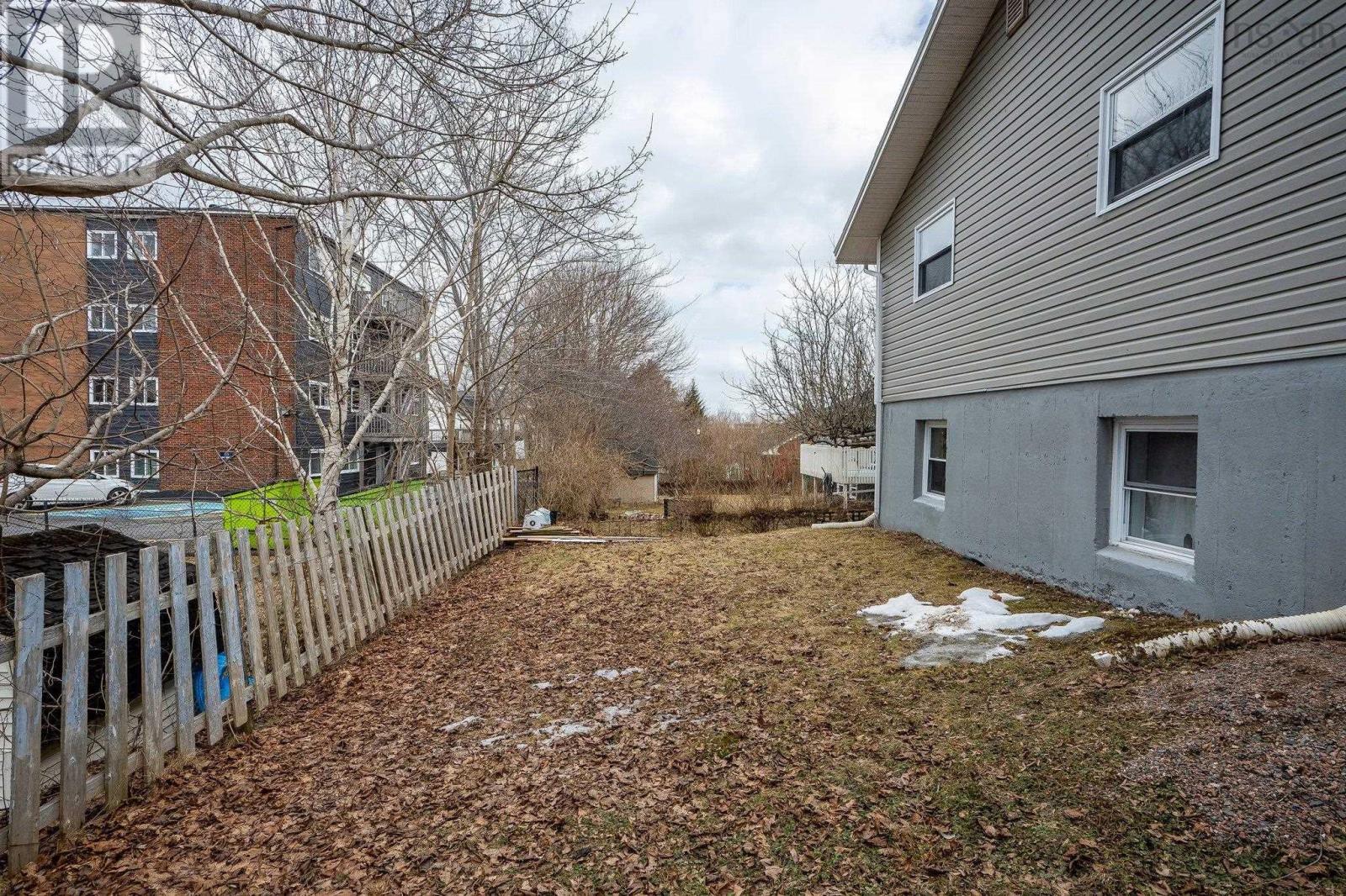 81 Frederick Avenue, Halifax, Nova Scotia  B3N 2K9 - Photo 44 - 202504631