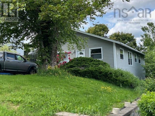 81 Frederick Avenue, Halifax, Nova Scotia  B3N 2K9 - Photo 5 - 202504631