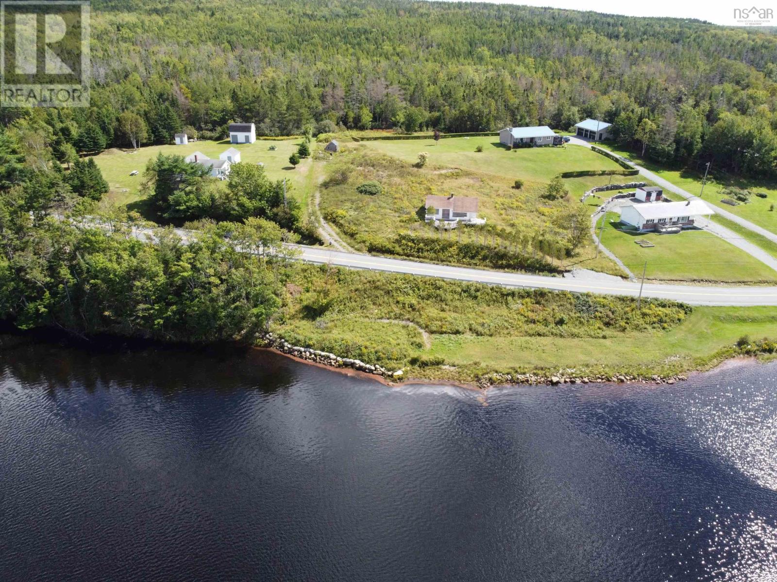 Property at 158 East River Road image 2