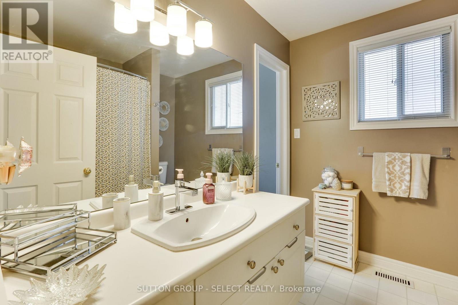 Photo 21 of 50 for 2203 Meadowgate Boulevard