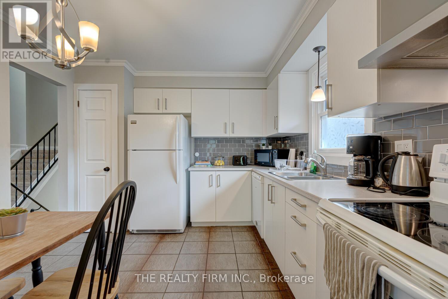 42 Beechmount Crescent, London, Ontario  N6E 2J4 - Photo 8 - X12014107