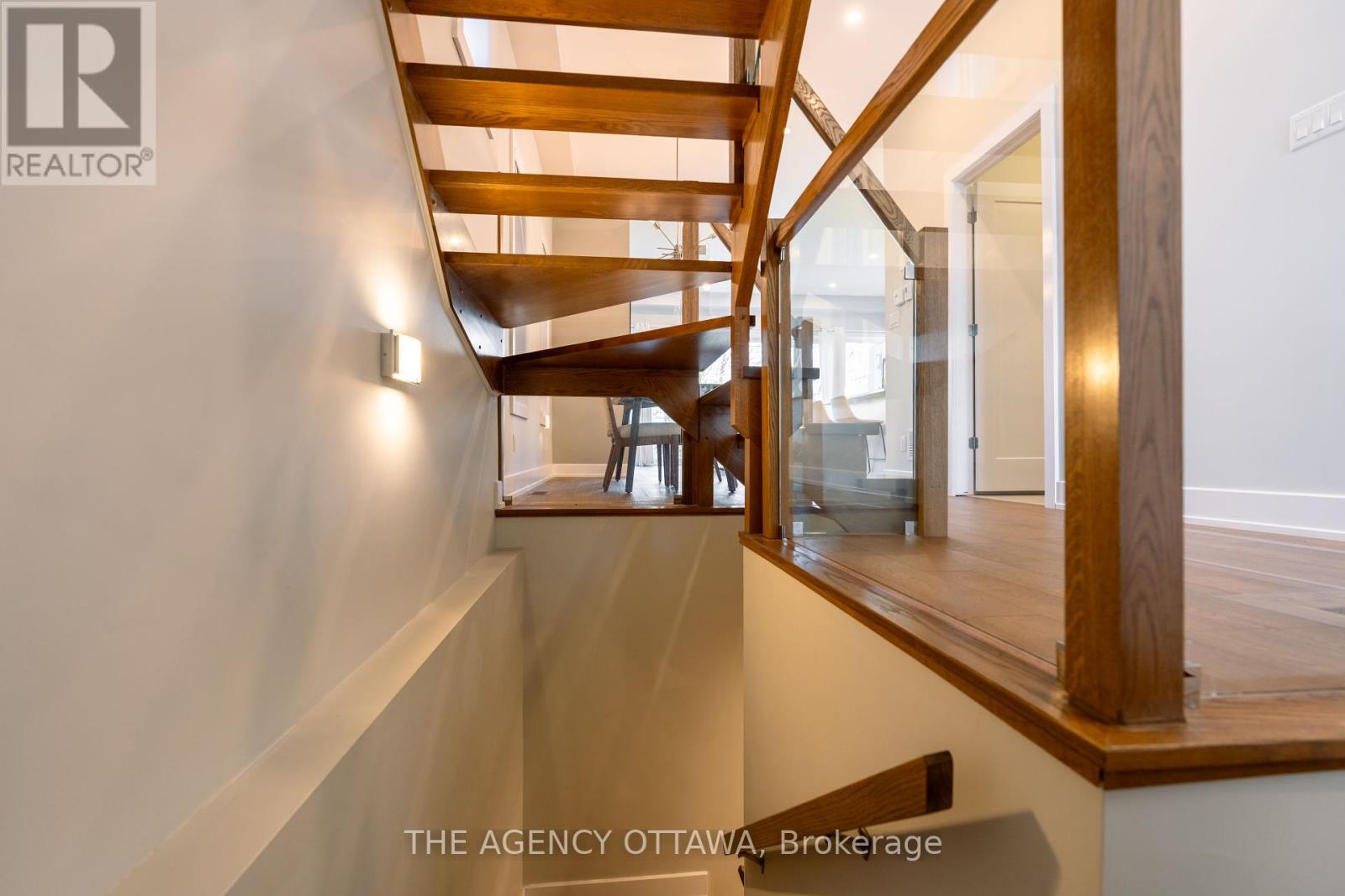 223 ROYAL AVENUE Ottawa