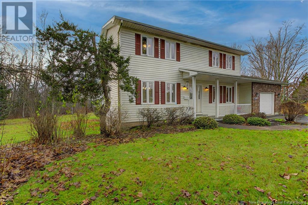Property at 585 Lafleur image 1