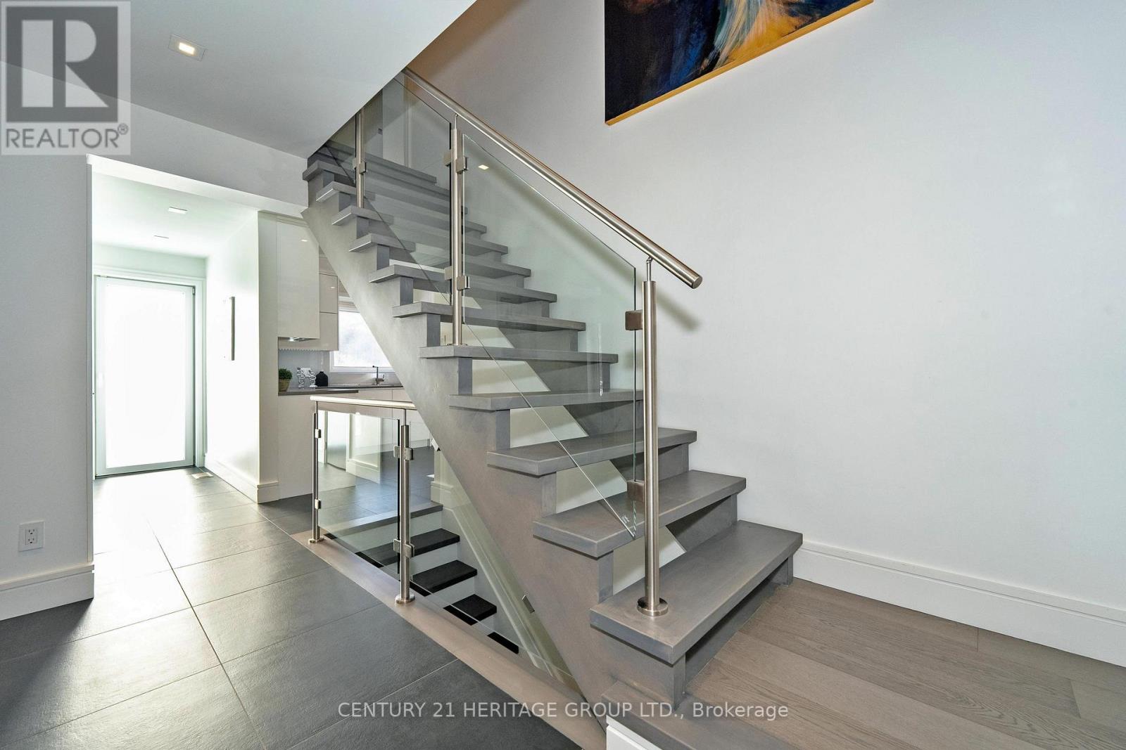 61 Foursome Crescent, Toronto, Ontario  M2P 1W4 - Photo 11 - C12014112