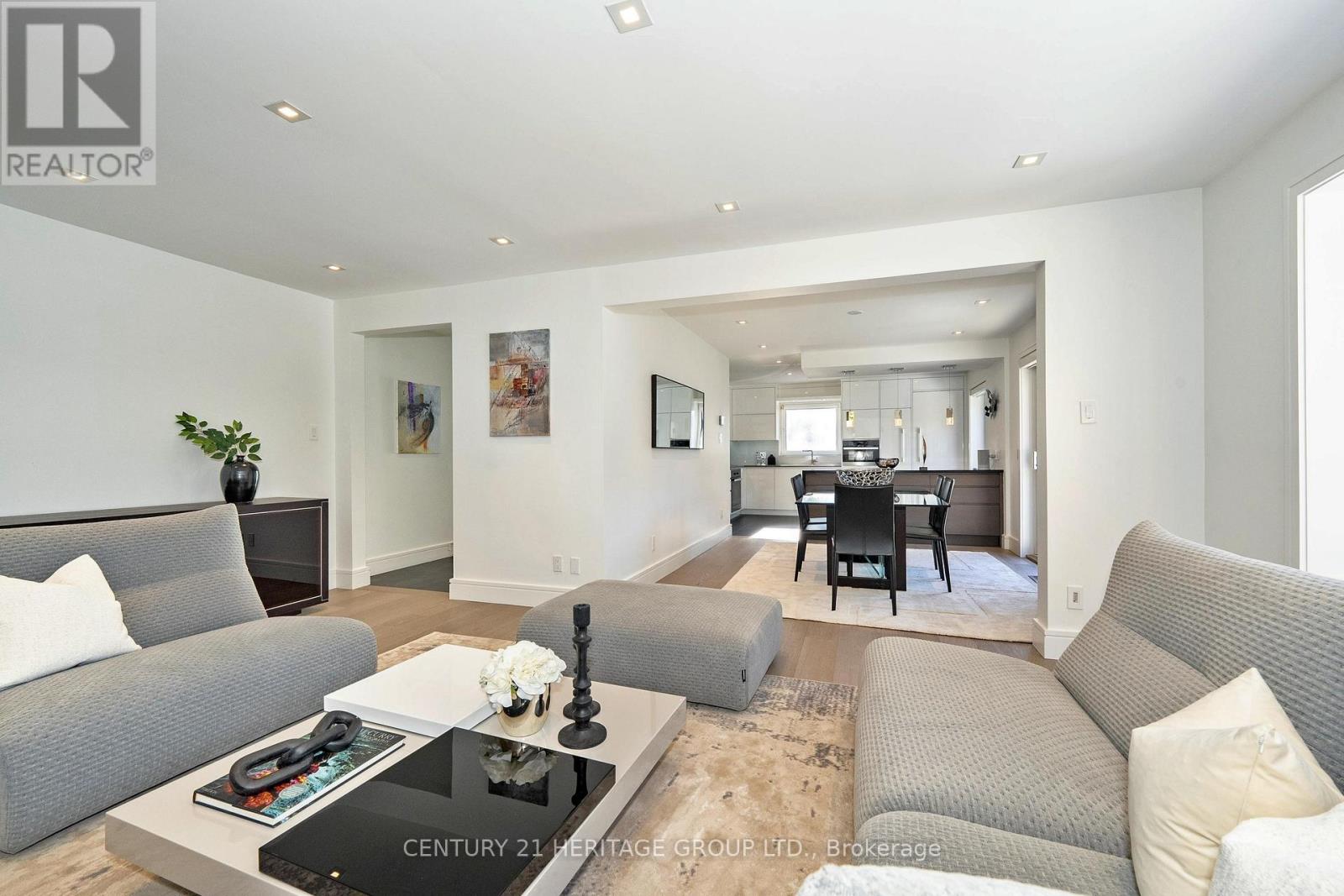 61 Foursome Crescent, Toronto, Ontario  M2P 1W4 - Photo 18 - C12014112