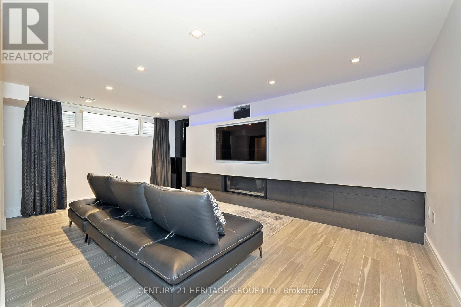 61 Foursome Crescent, Toronto, Ontario  M2P 1W4 - Photo 37 - C12014112