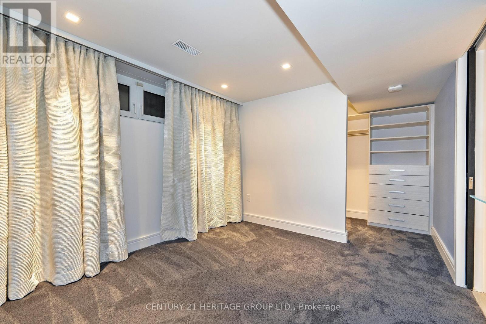 61 Foursome Crescent, Toronto, Ontario  M2P 1W4 - Photo 39 - C12014112