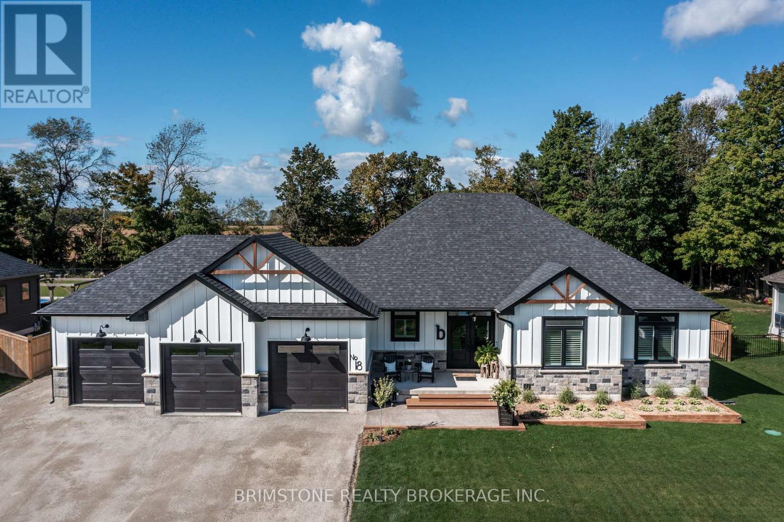 Property at 18 CHESLOCK CRESCENT image 2