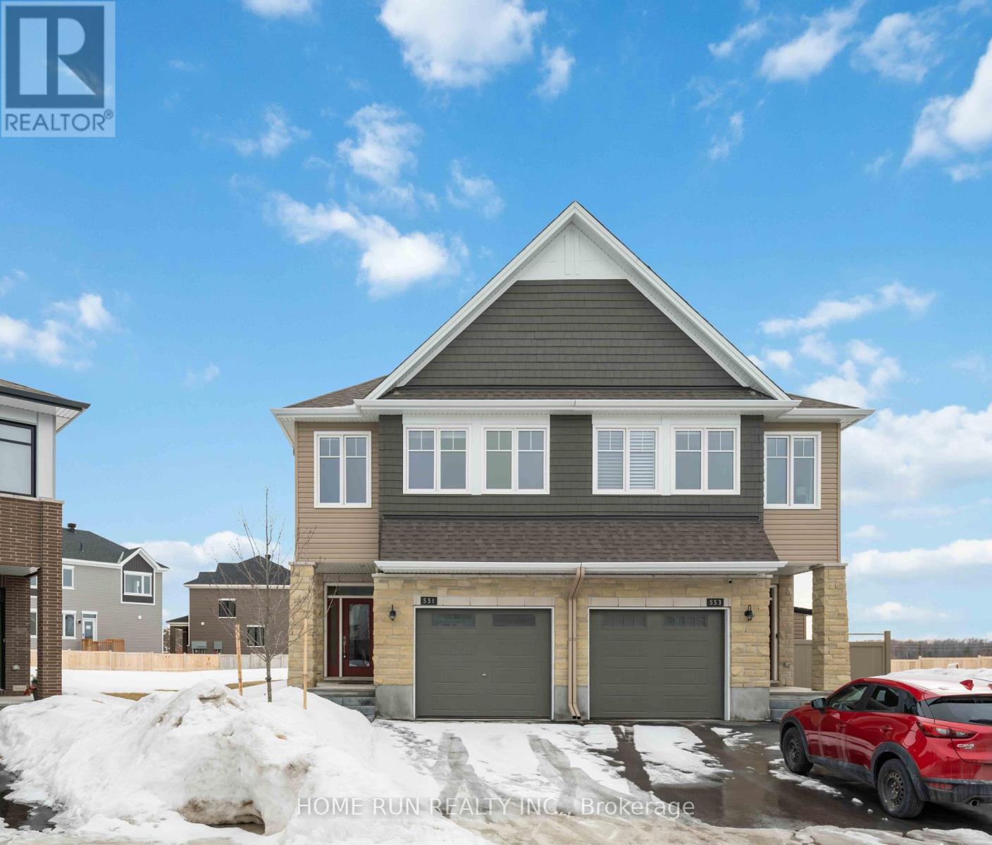 Property at 551 SONMARG CRESCENT image 1
