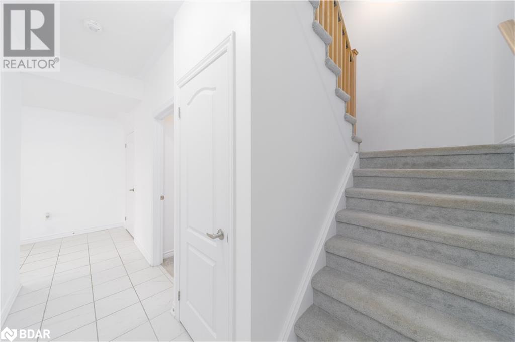 392 Centre Street, Angus, Ontario  L0M 1B4 - Photo 11 - 40705159